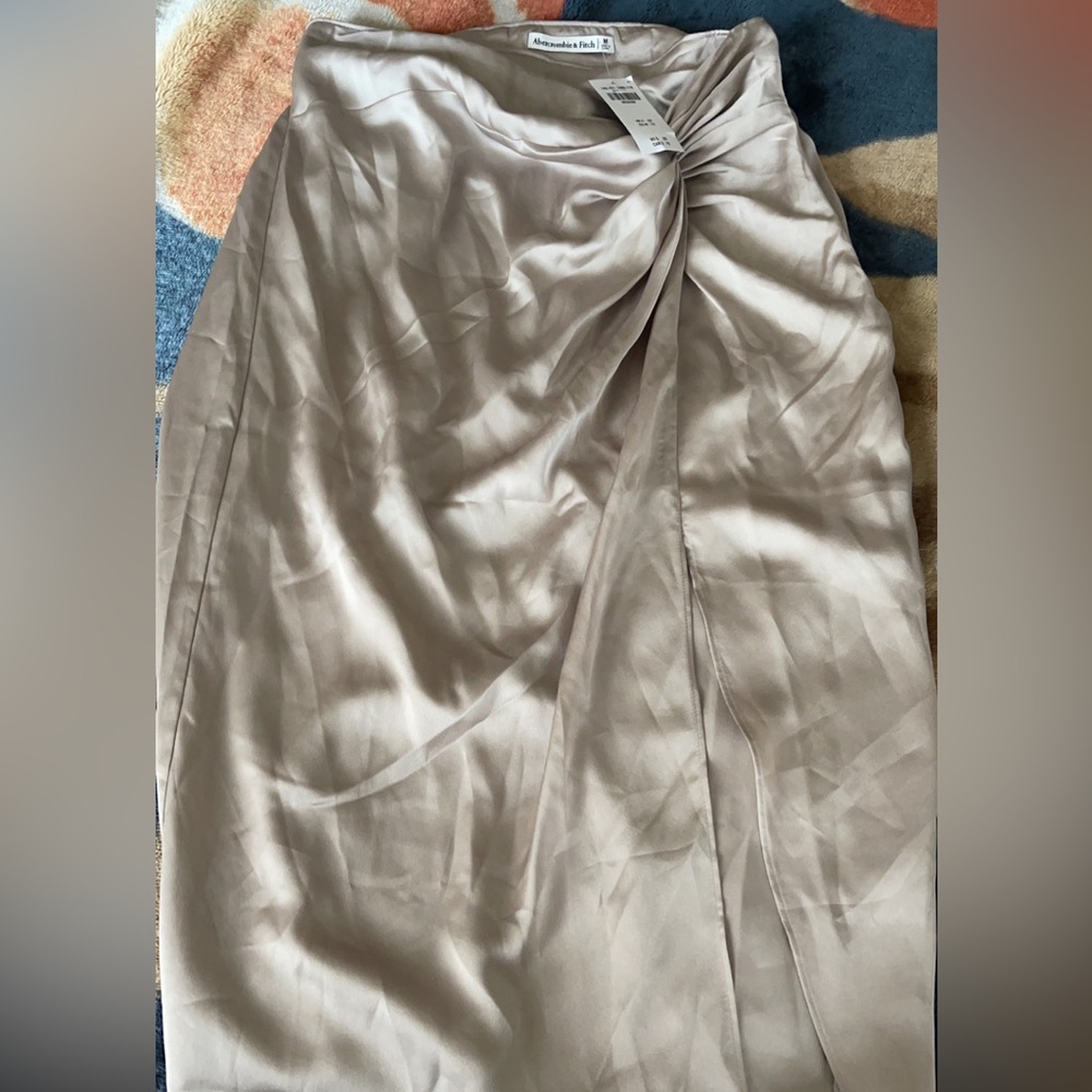 Brand New Abercrombie satin skirt